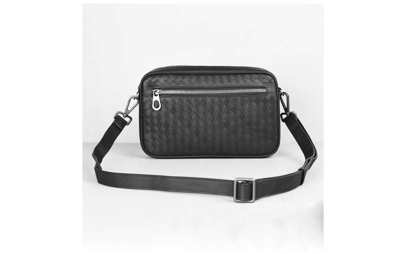 Clutch bags and shoulder bags for men