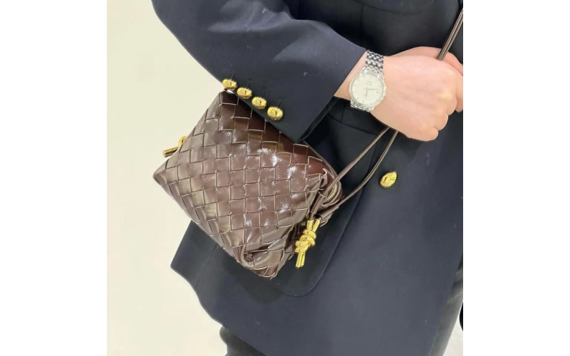 Woven camera bag